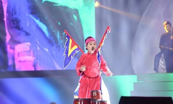 Nhật Minh xuất sắc đăng quang Quán quân Giọng hát Việt Nhí 2016